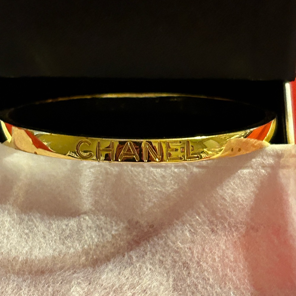SOLD..! CHANEL Gold Bracelet